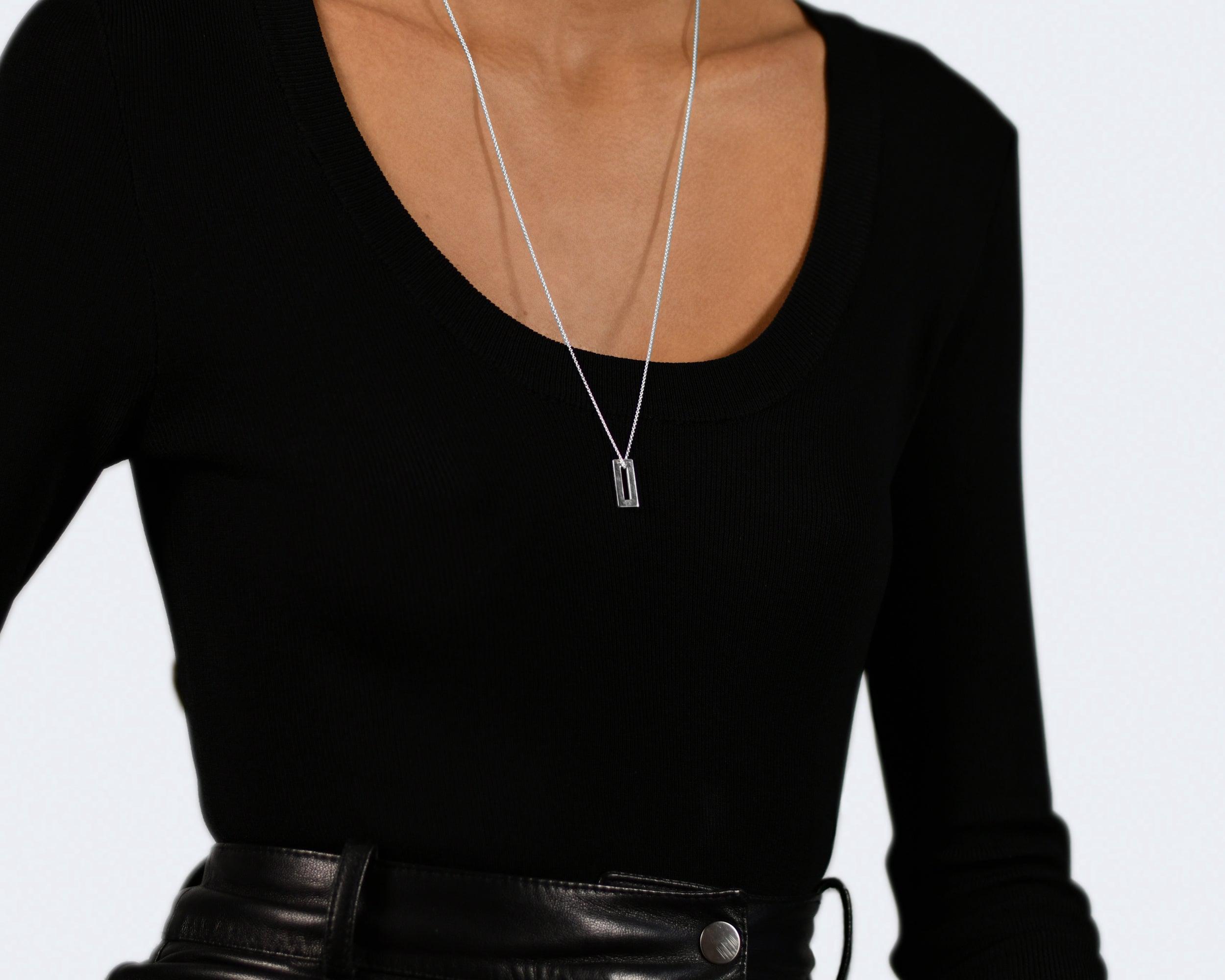 rectangle necklace le 1.5g