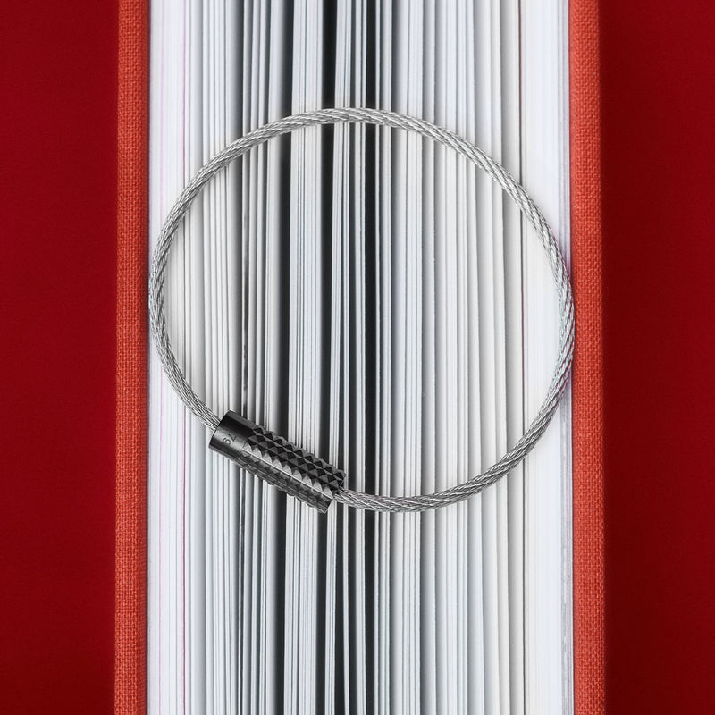 pyramid guilloche cable bracelet le 7g