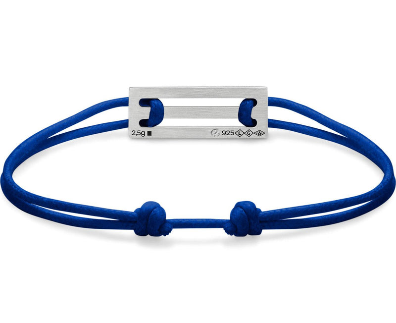 perforated electric blue cord bracelet le 2.5g